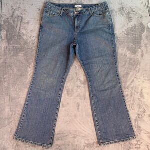 Levi's 590 Bootcut Jeans Women's 18W Blue Medium Wash Stretch Denim Western